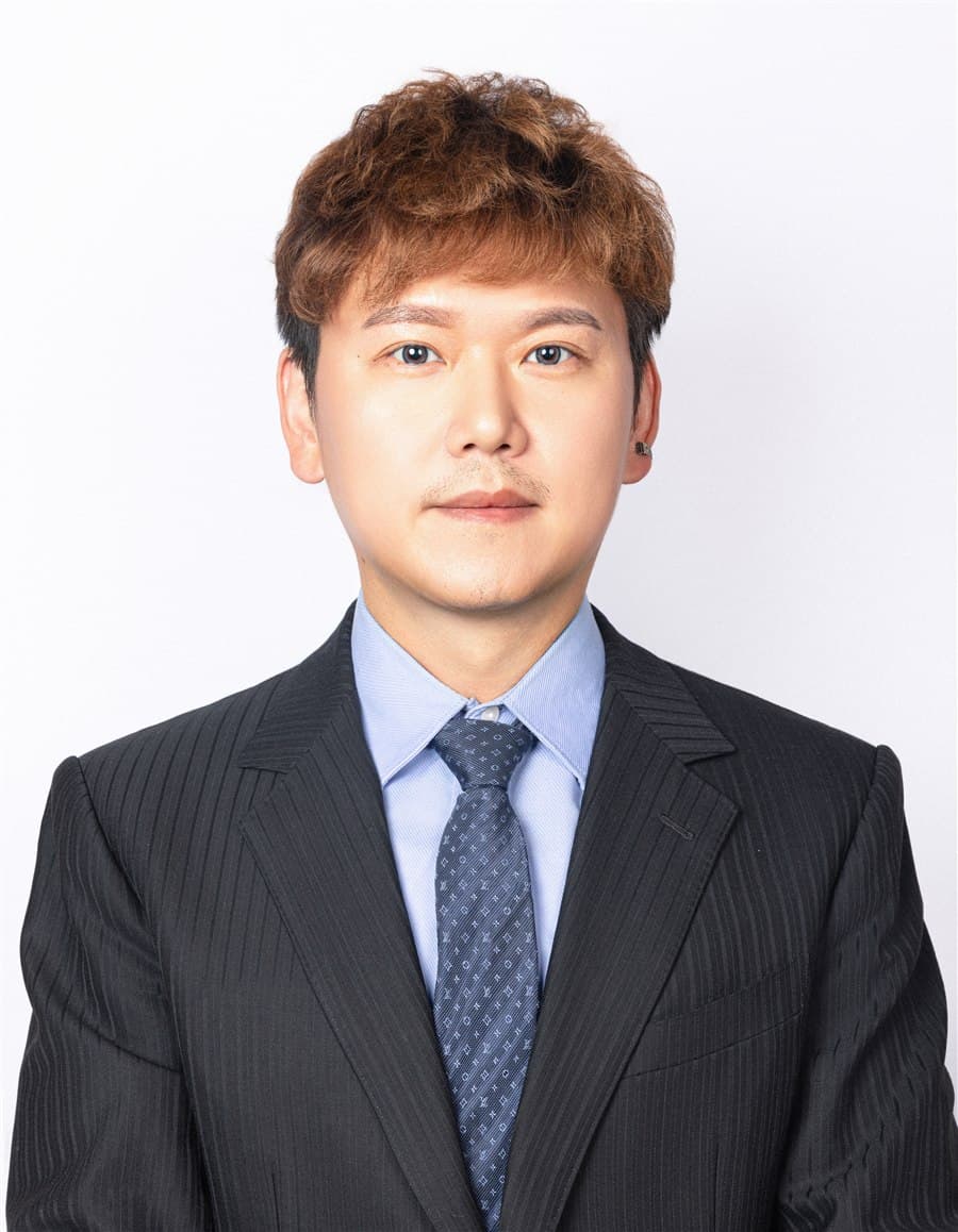 周長庚 - 文山區房仲推薦、文山區不動產估價專家形象照